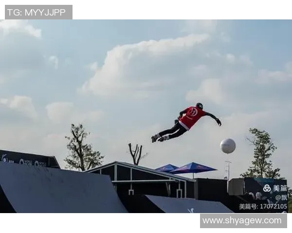 成都极限运动队在世界攀岩锦标赛中以56分领先积分榜，展现强劲实力