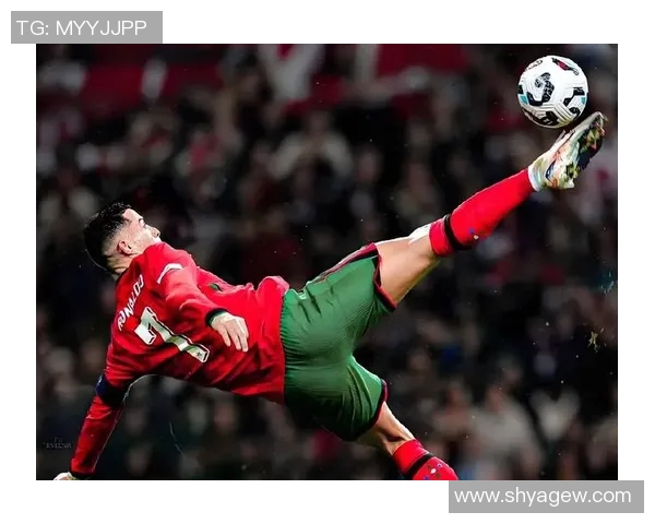 英国足球明星斯的传奇故事与辉煌成就揭示了运动员的奋斗精神与团队合作的重要性 英国足球明星斯的传奇故事与辉煌成就揭示了运动员的奋斗精神与团队合作的重要性