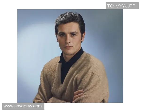 足球明星双色染发潮流解析与风格展示引领时尚新趋势 足球明星双色染发潮流解析与风格展示引领时尚新趋势